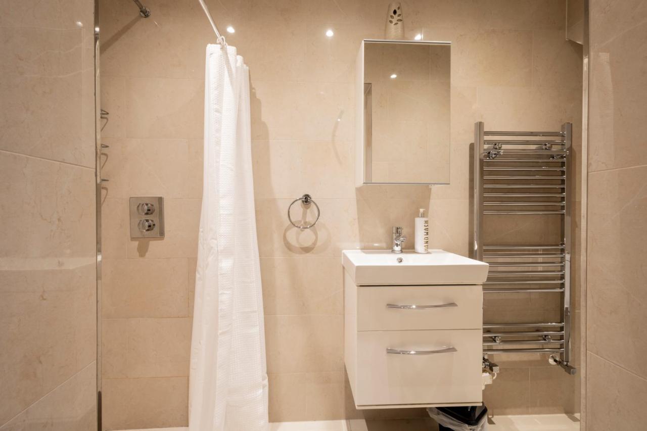 London Vegetarian Smoke & Pet Free En-Suite With Ev Parking إدجوير المظهر الخارجي الصورة